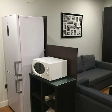 Casas De - Estudio Peral 55 *