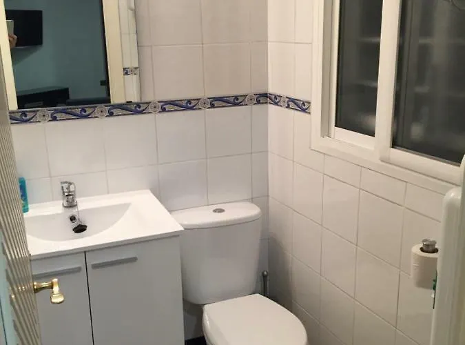 Casas De - Estudio Peral 55 *