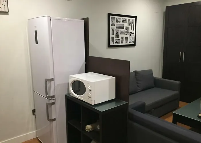 Casas De - Estudio Peral 55 *